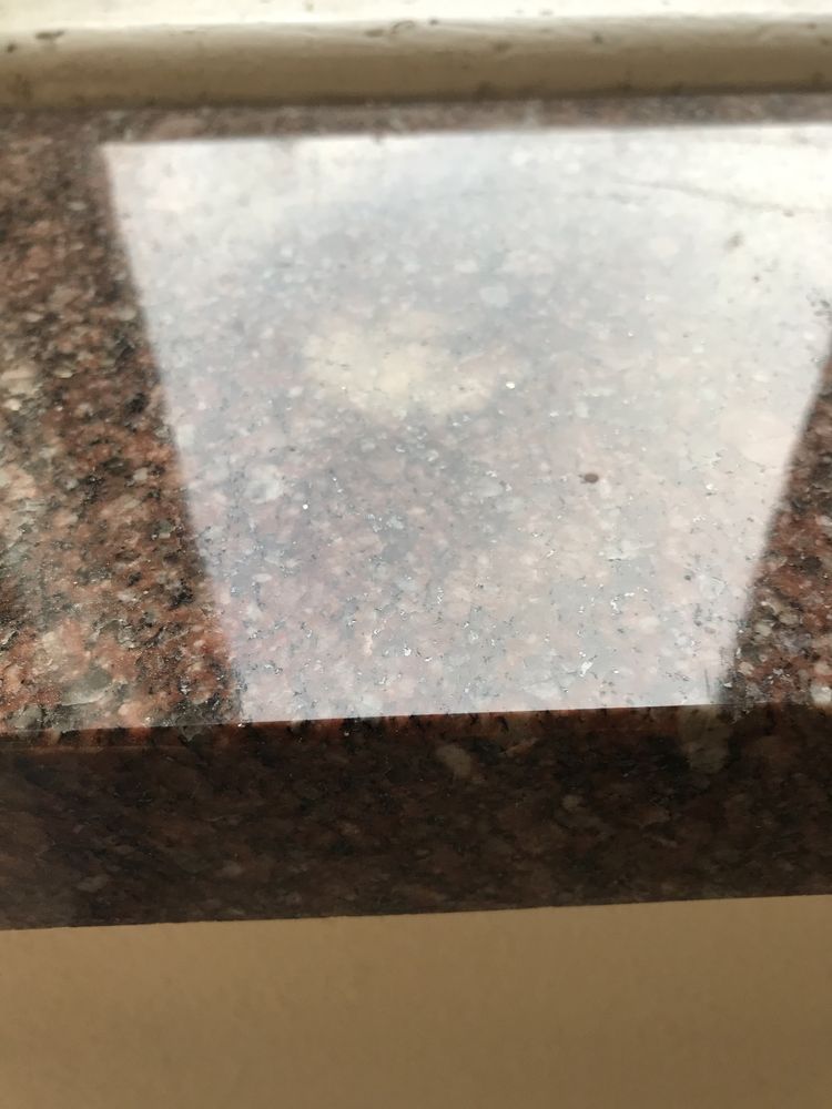 Parapety granitowe  , blaty na stoły,stoliki ,ławy ,itp.