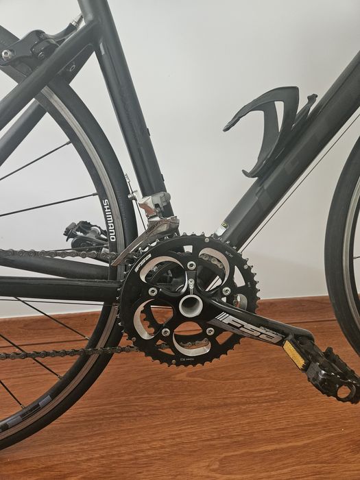 Bicicleta de estrada GT series 2