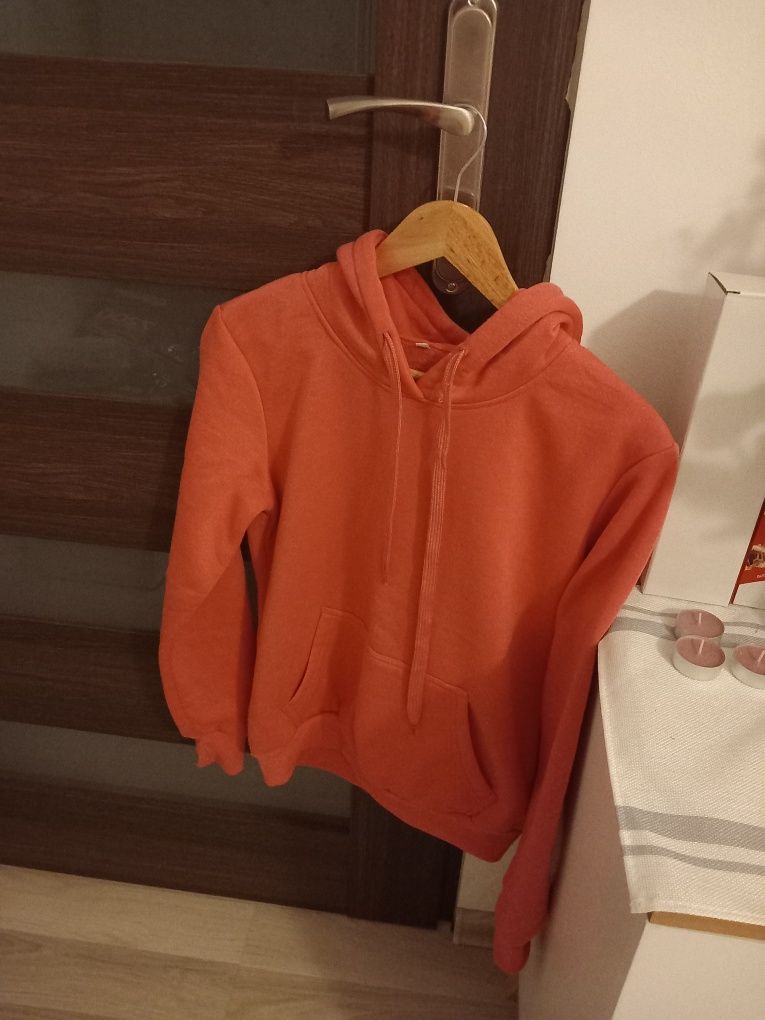 Bluza różowa z kapturem