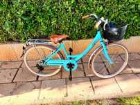 Bicicleta pasteleira, 03 meses de uso, em ótimo estado de conservação.