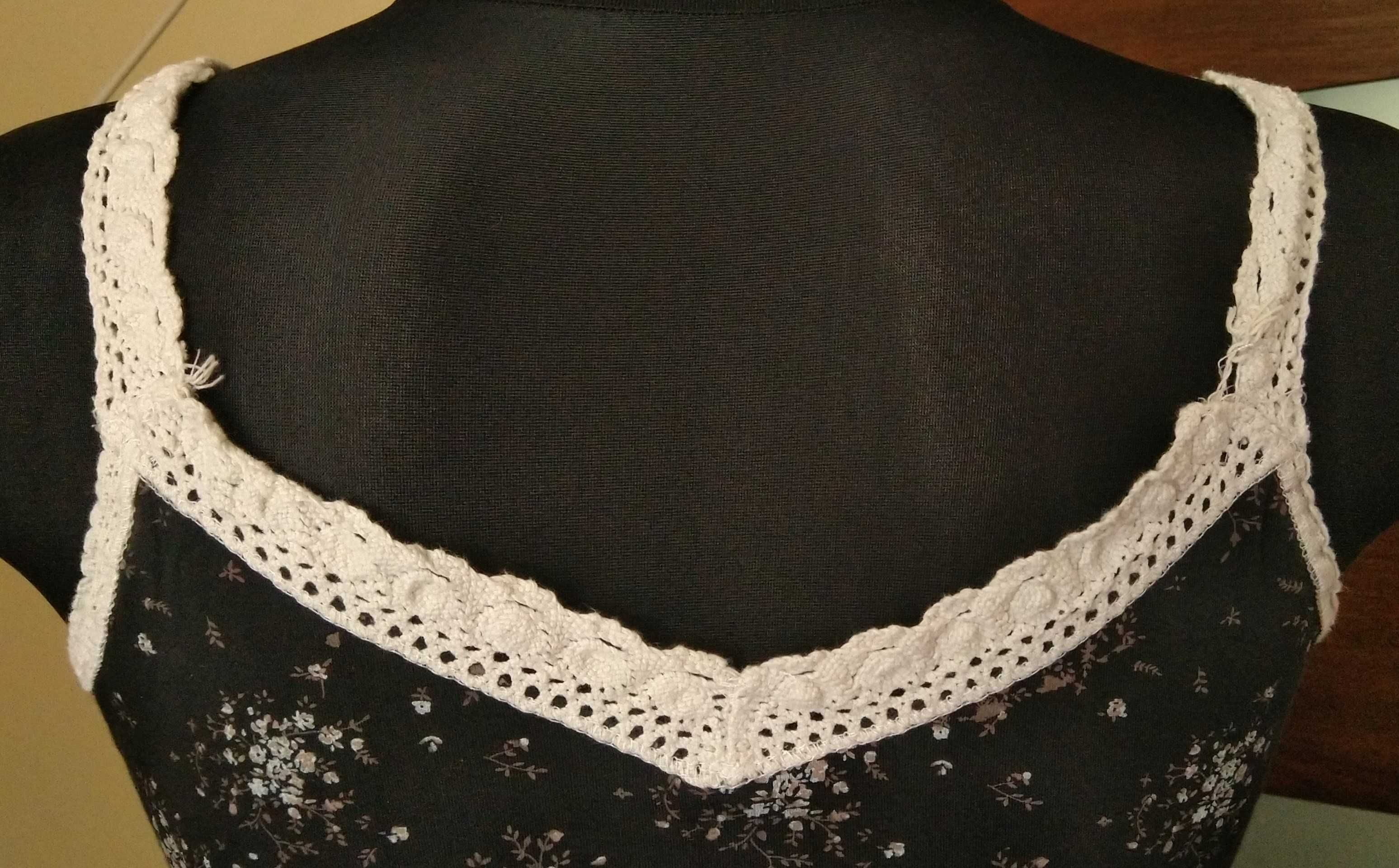 Czarna bluzka w kwiatki na ramiączkach haft do poprawy! Butik Limited