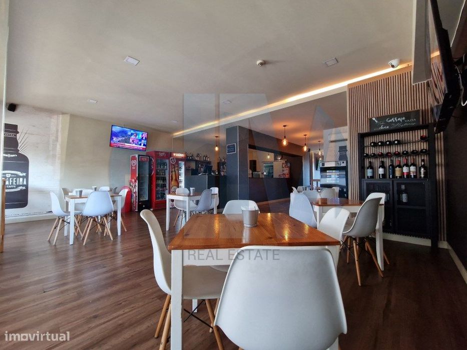 Garrafeira Bar Café