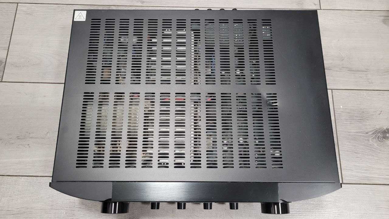 Marantz PM7003 (сірий та чорний) стан нового