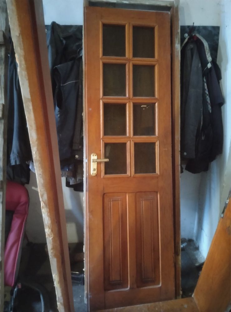 Продам двері дубові