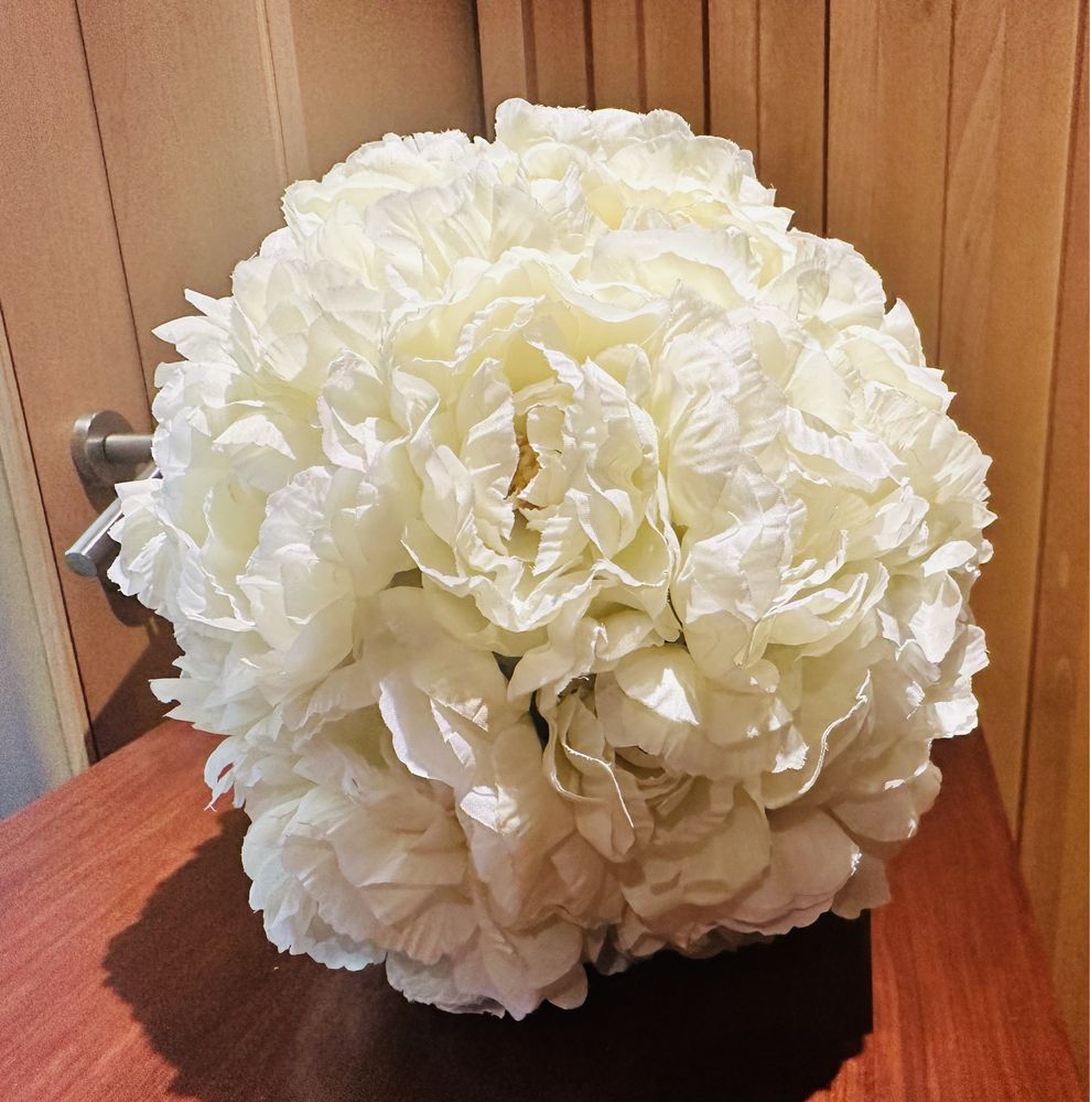 Bola de Decoração em Cor Branca