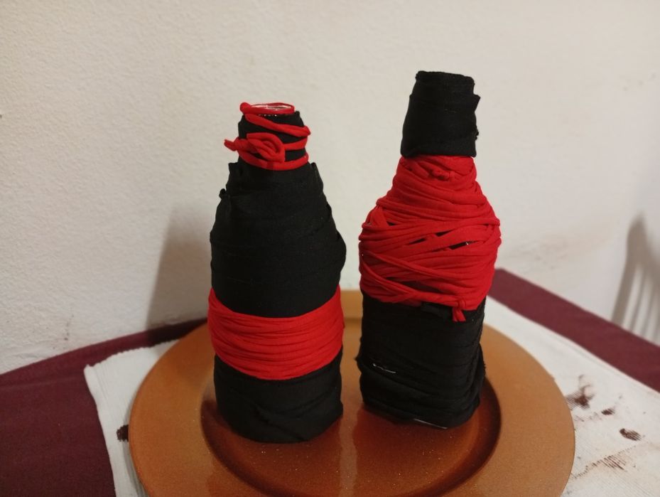 Vendesse garrafas personalizadas feitas a mão.