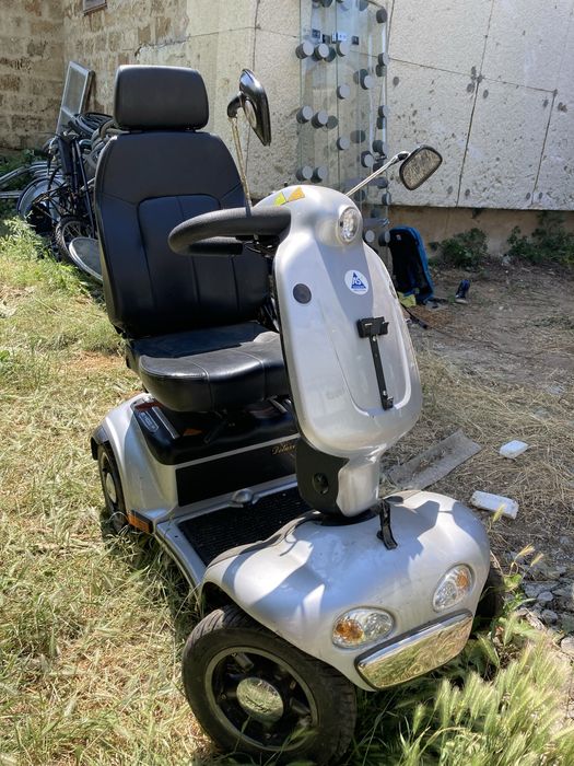 Візок потужний 4 колісний електричний