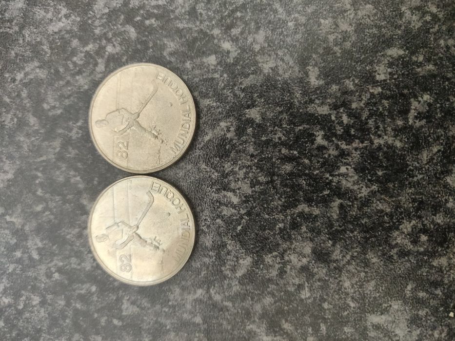 Moedas coleção hóquei em patins 1982