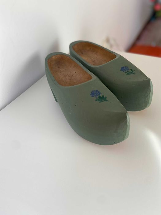 Tamancos de decoração comprados na Suécia