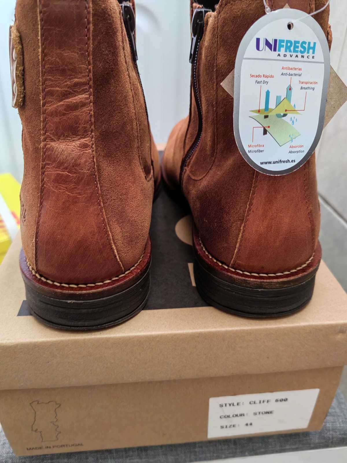 Botas em pele genuína