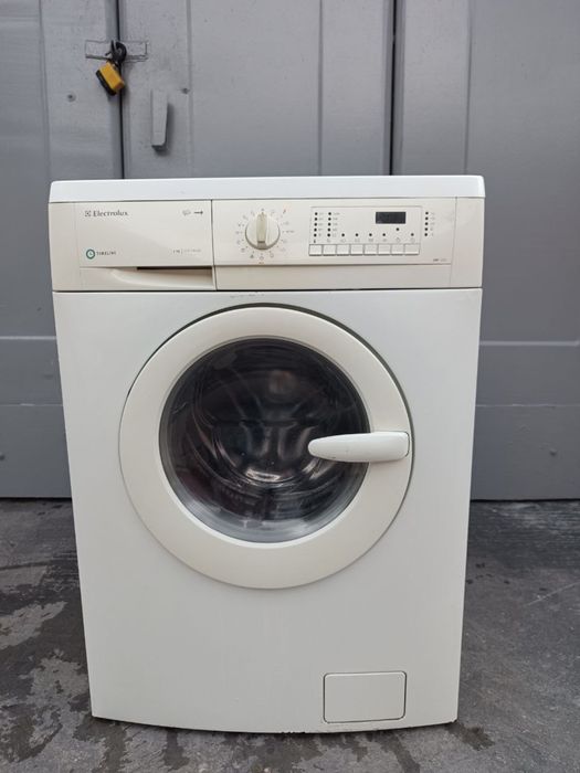 Пральна машина Electrolux