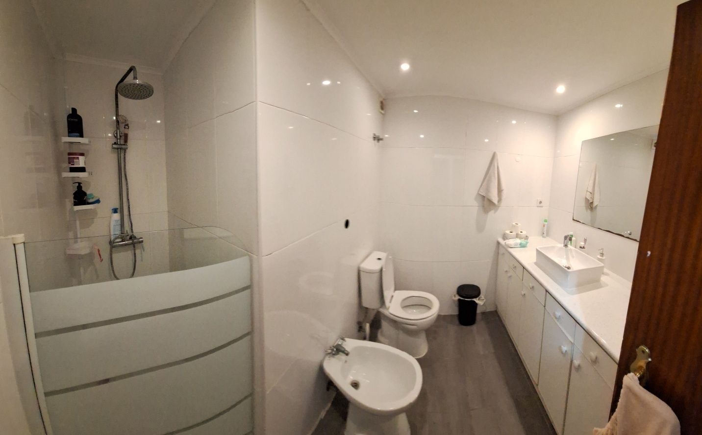 Quarto para arrendar