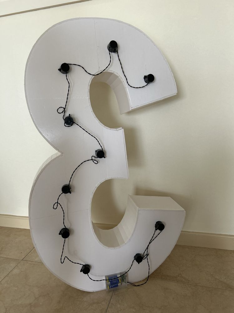Numero 3 com luzes