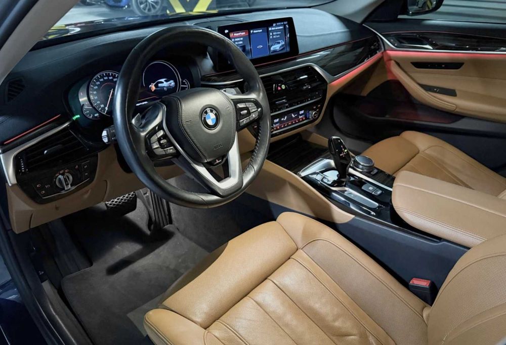 Продаж BMW 5 Series 2017 - відмінний стан , в наявності на дорогах