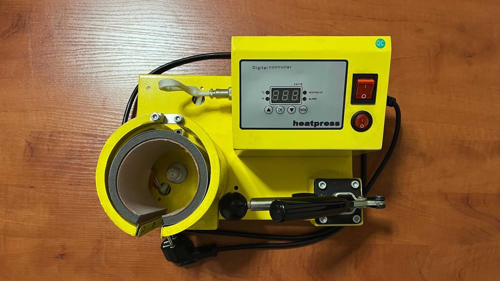 Prasa do nadruku na kubkach