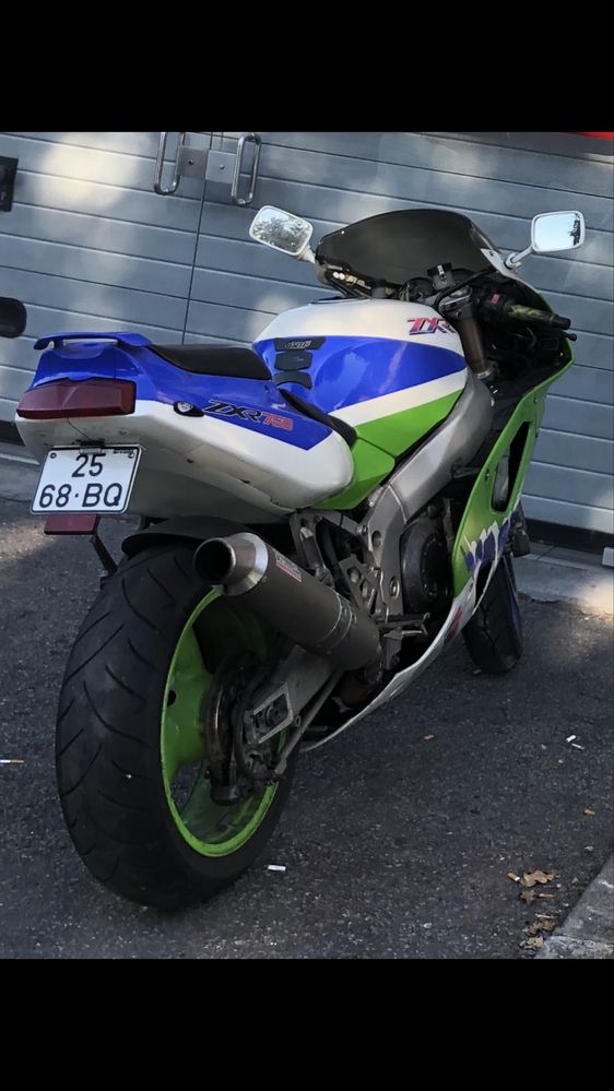 Vendo kawasaki zxr 750