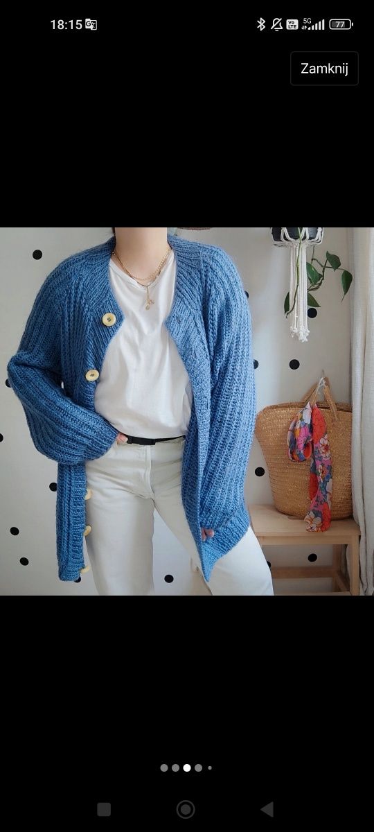 Ręcznie robiony niebieski błękitny pastelowy sweter zapinany vintage