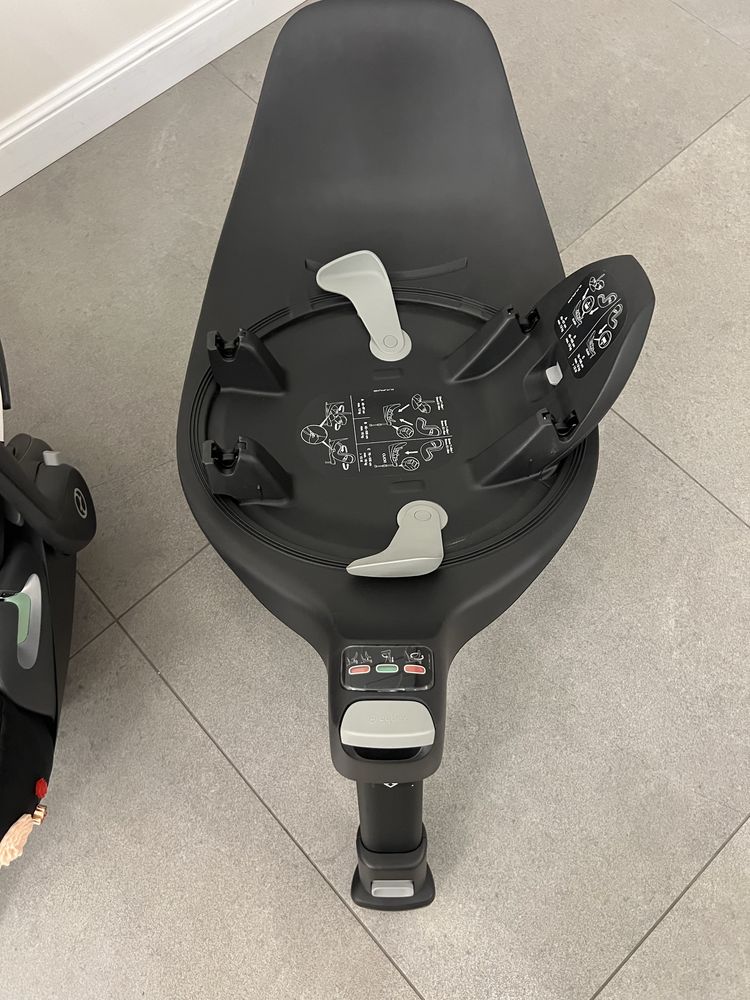 CYBEX CLOUD T i-Size fotelik z bazą obrotową Isofix