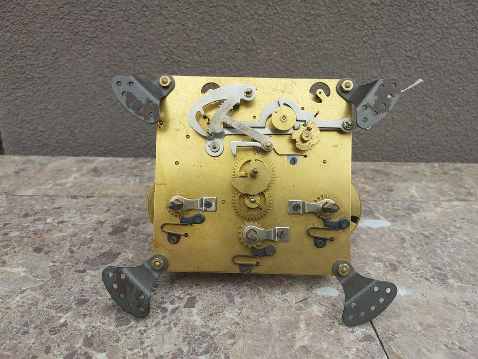 M090 Mechanizm starego zegara kwadransowy bufetowy kominkowy