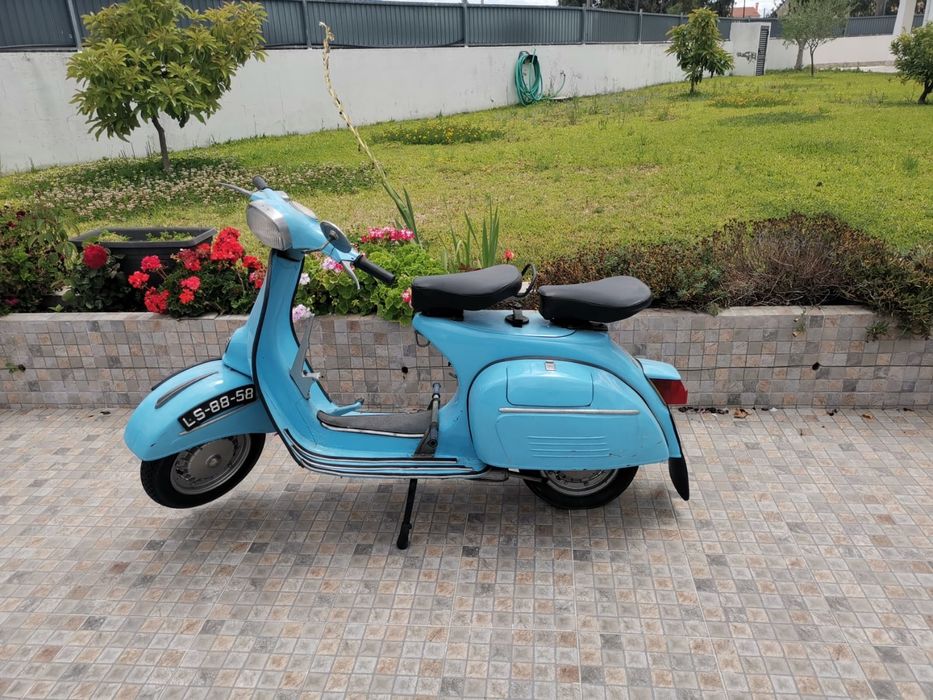 Vespas rallyl e sprint 5 mil euros cada uma