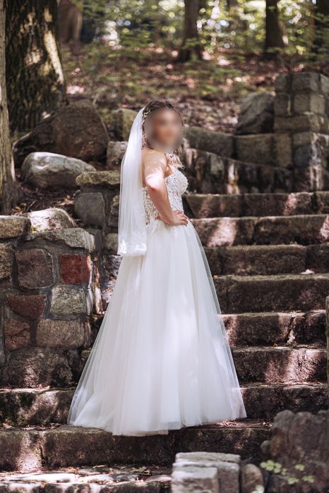 Suknia ślubna biała