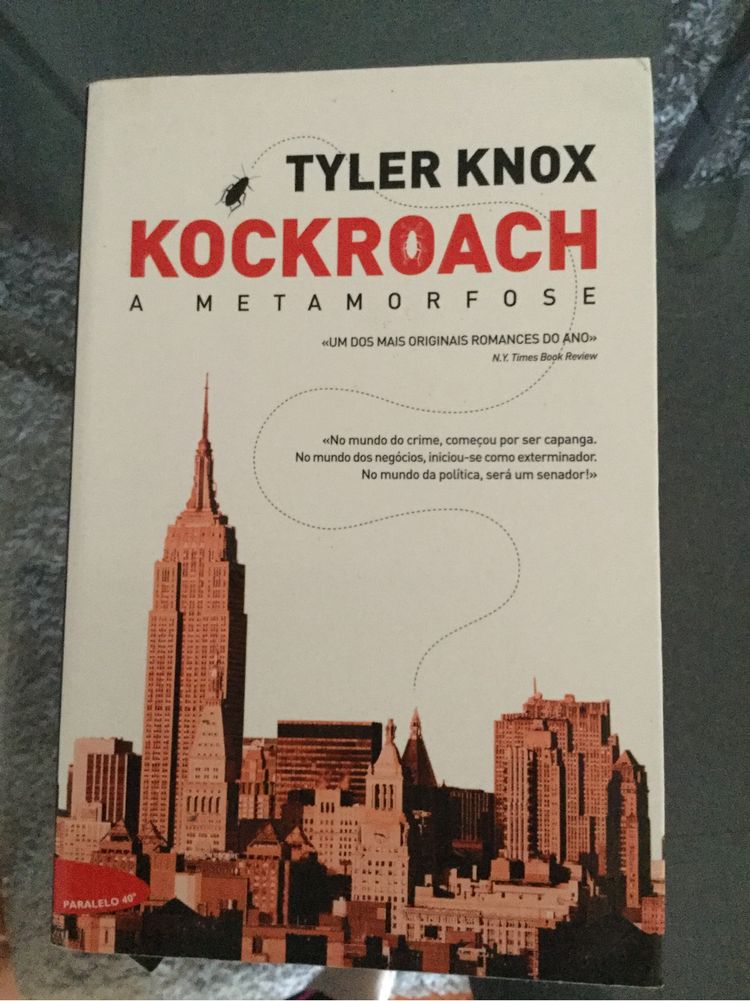 Livro “Kockroach - A Metamorfose” de Tyler Knox