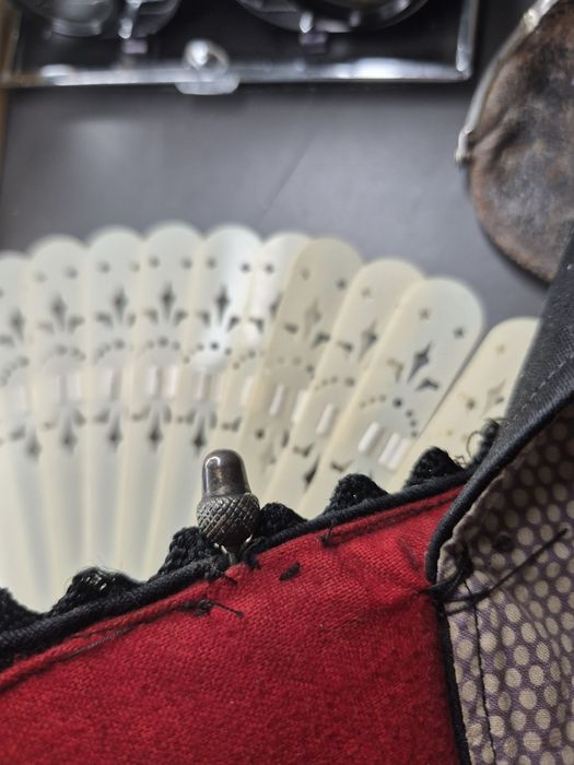 Gorset, XIX wiek, moda- starocie, antyki, vintage