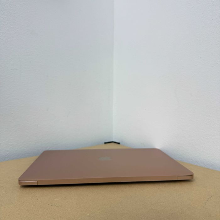 Macbook Air 2019 { i5 | 8gb | 128 ssd) ідеальний стан . Гарантія