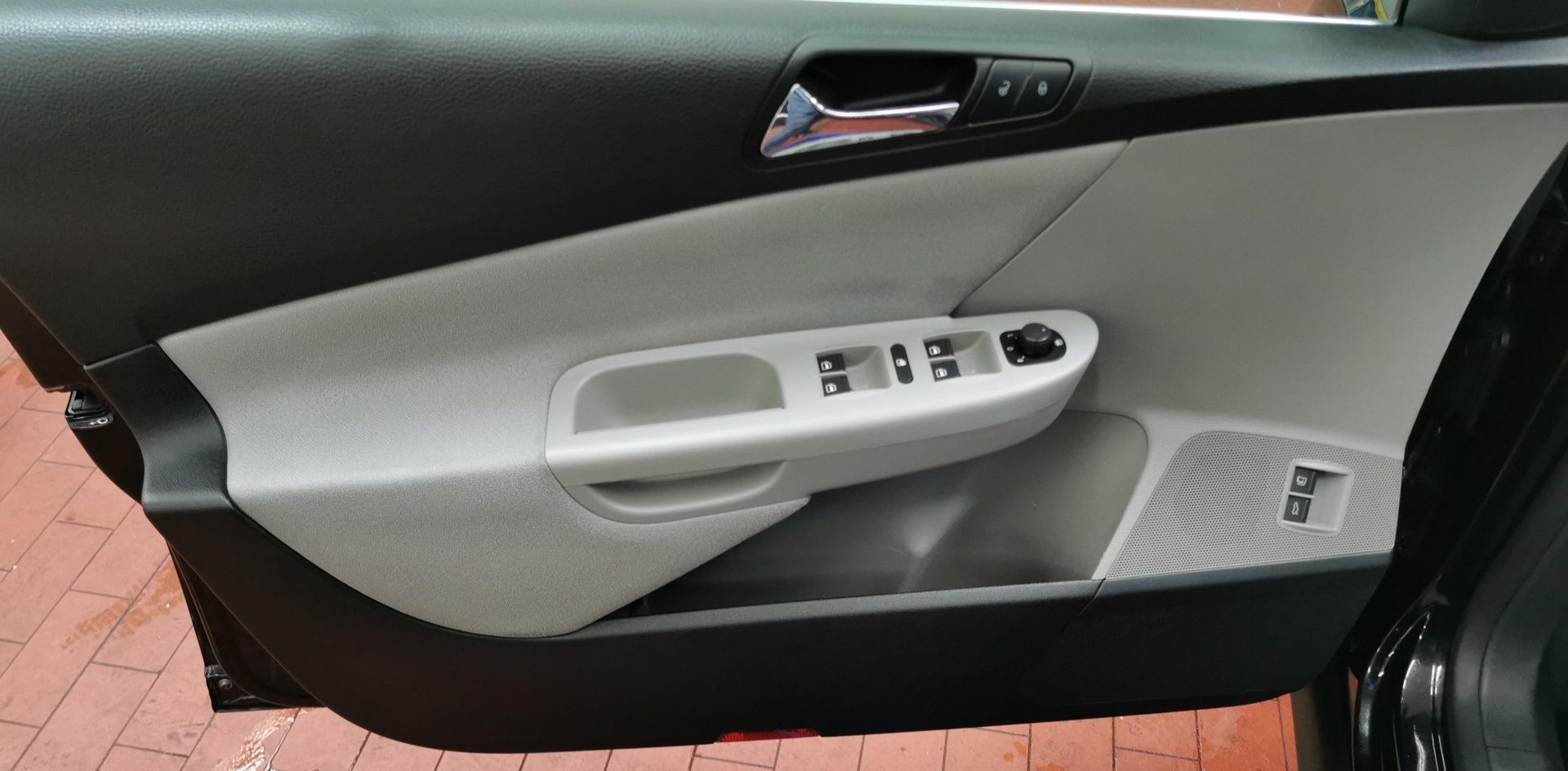Volkswagen Passat  BI - XENON