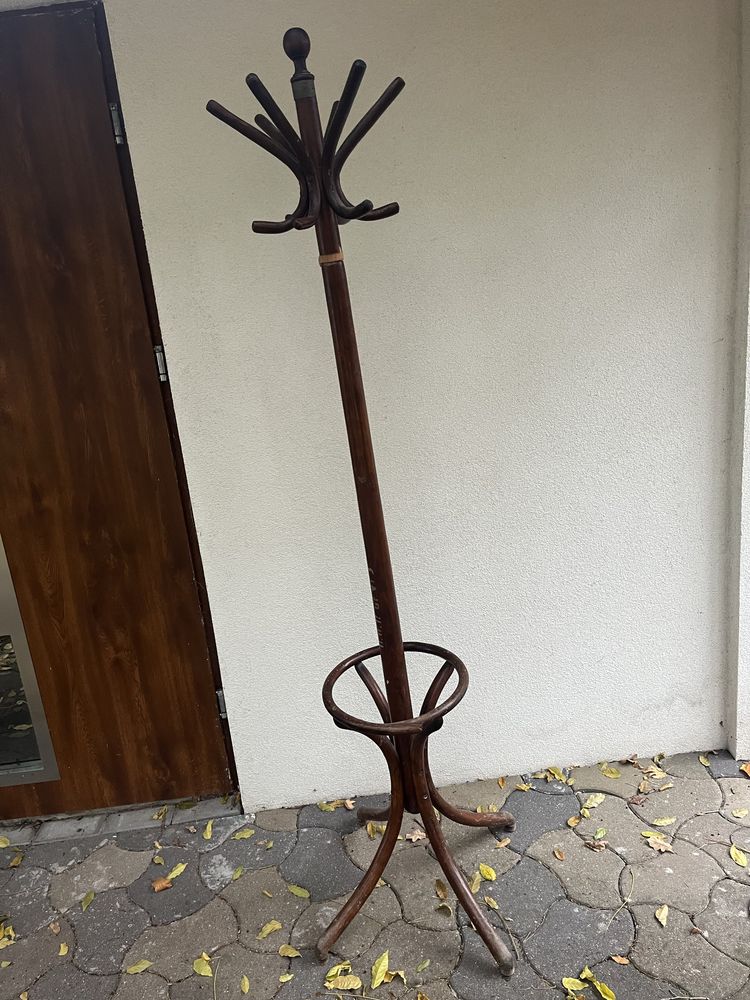 Wieszak stojący drewniany z PRL