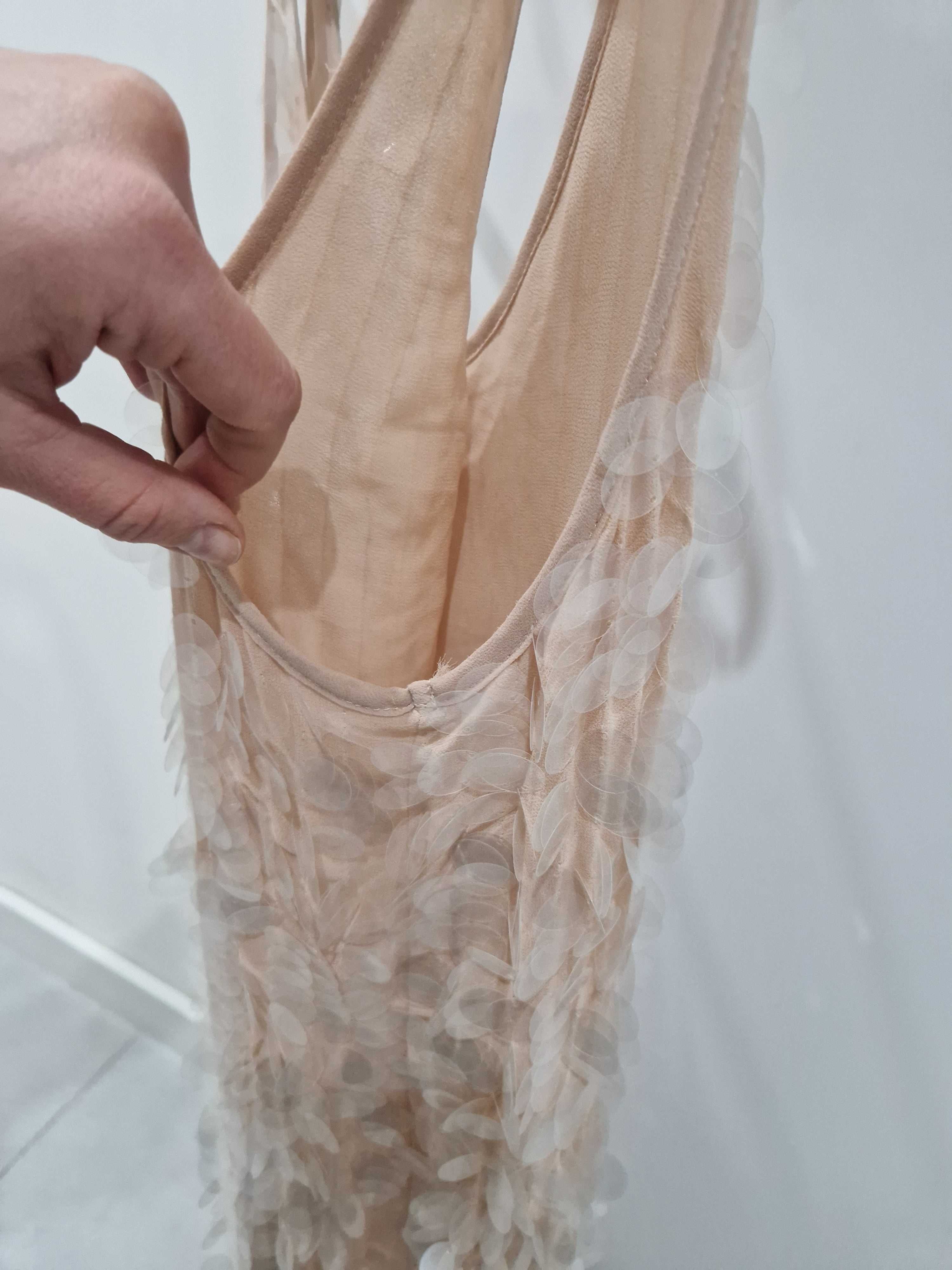 Sprzedam sukienkę wieczorową r.M Vila Clothes