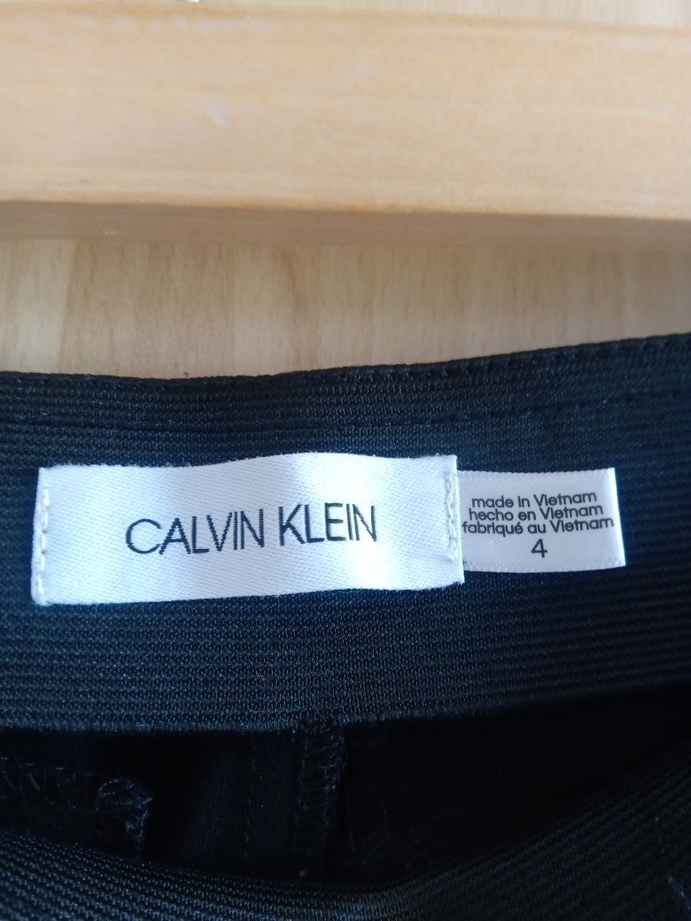 Spodnie/leginsy czarne Calvin Klein rozm 4