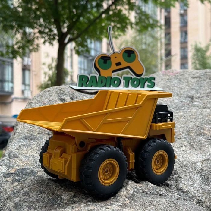 Самосвал на радиоуправлении DUMP TRUCK откидной кузов. Грузовик