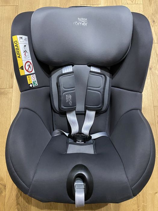 Fotelik Britax Romer Dualfix 3 i-Size Midnight Grey