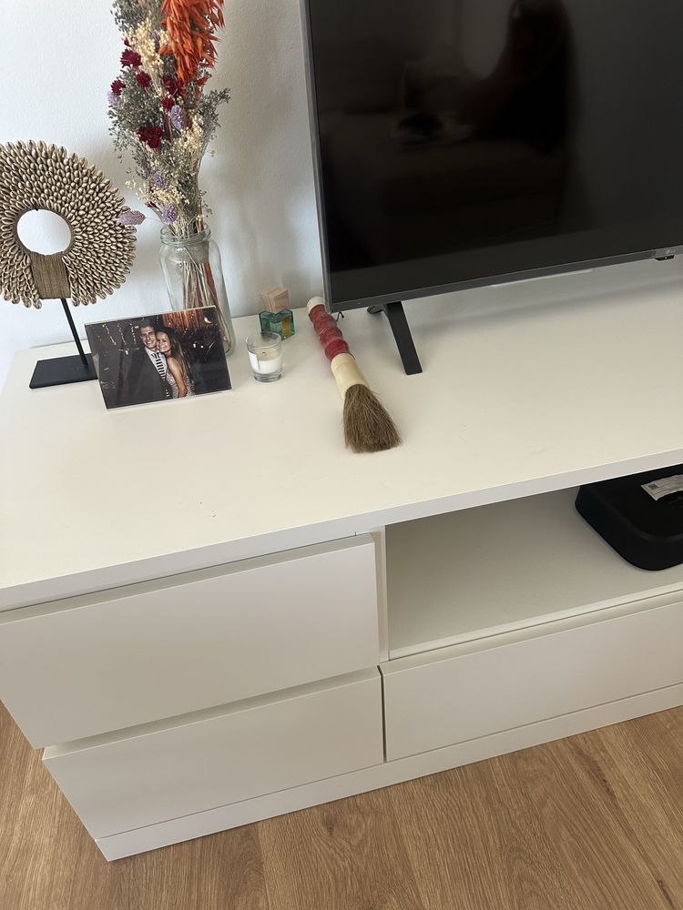 Movel TV branco 160*48 cm