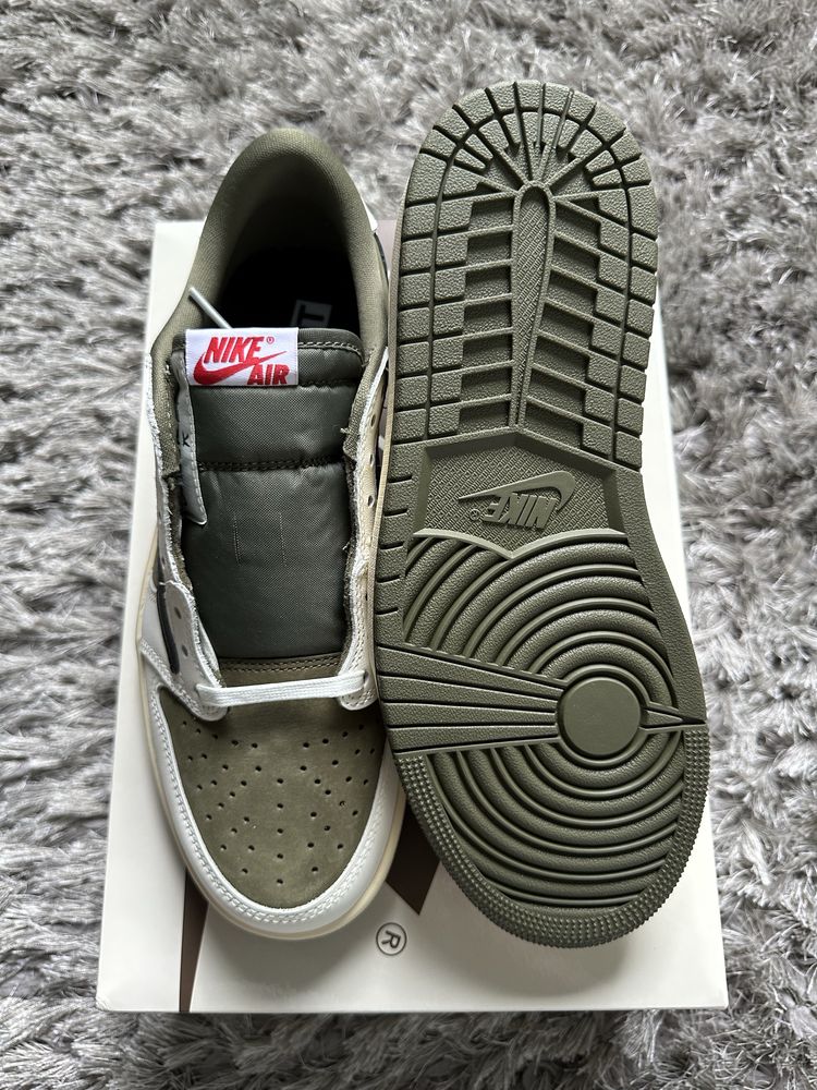 (43) Jordan 1 Retro Low OG SP | Travis Scott Medium Olive