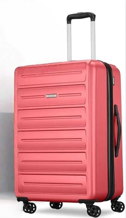 Средний чемодан American Tourister