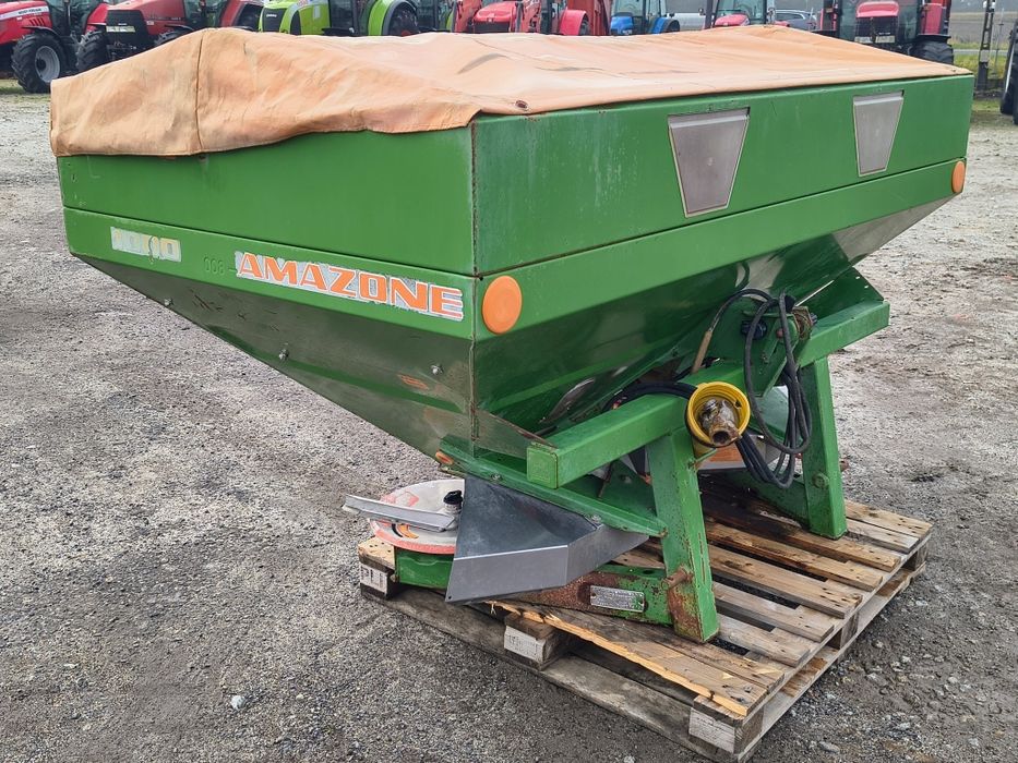 Rozsiewacz nawozu Amazone za-m compact lely centerliner  sulky bogball