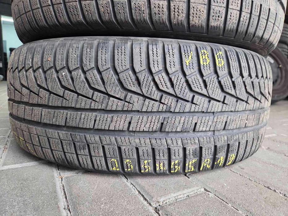 Шини б/у 235/55 R19 Hankook Winter i*cept evo2 SUV VB6-18