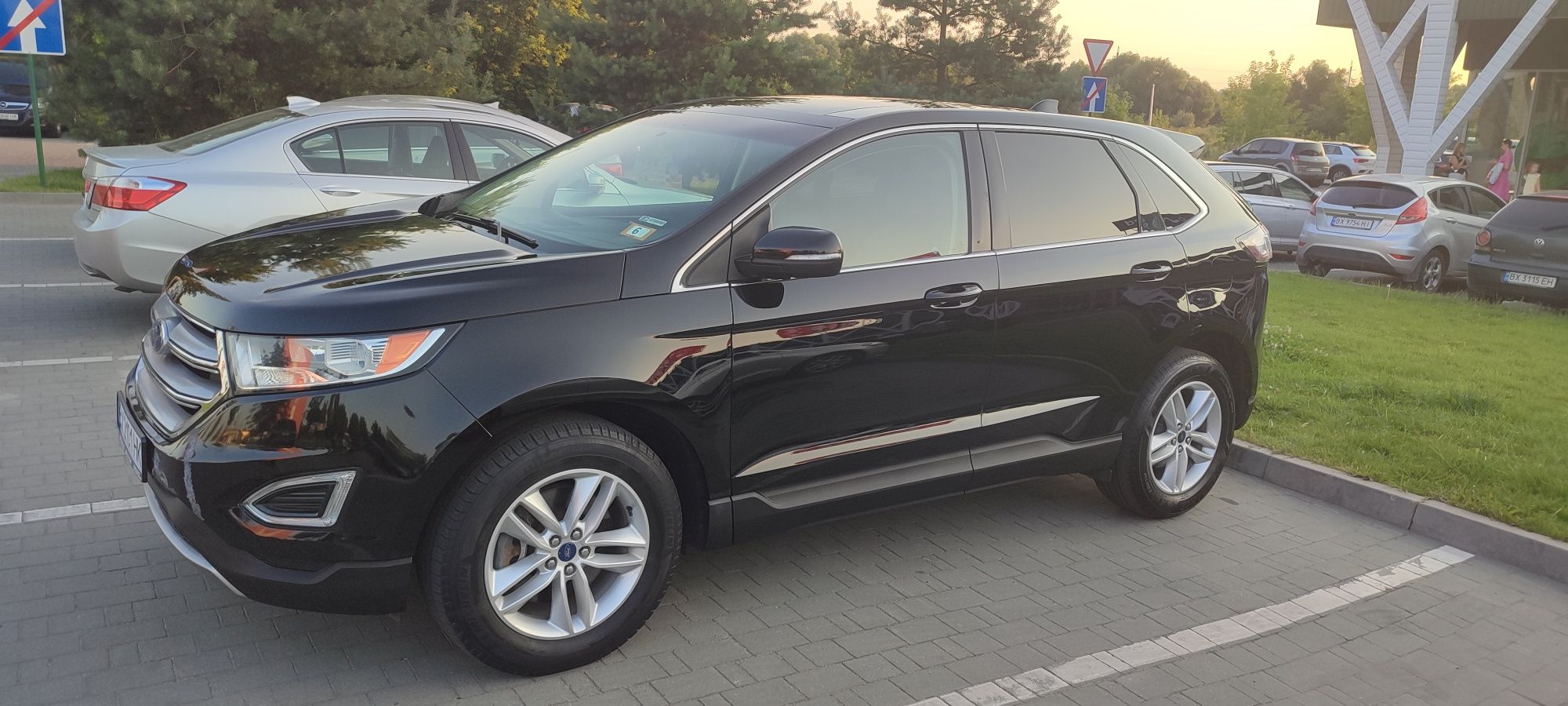 Ford Edge  2017 не битий