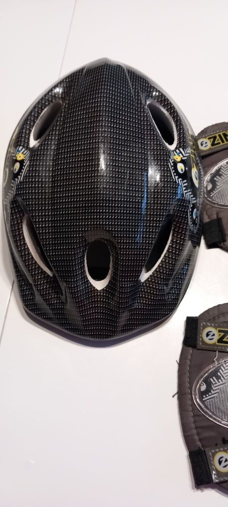 Kask dzieciecy z ochraniaczami rozmiar 52/54cm