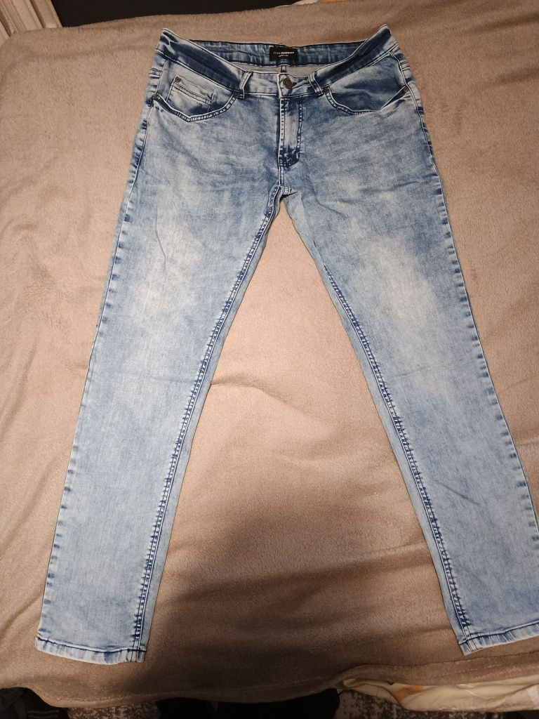 Spodnie jeansowe męskie Reserved roz 34/32 jstan idealny
