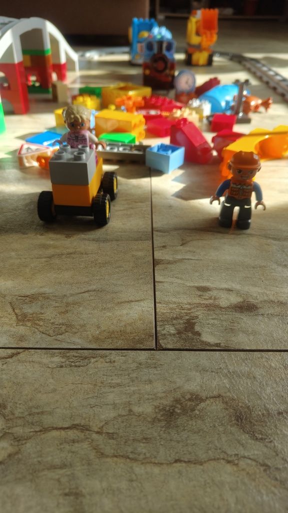 LEGO Duplo pociąg tory kolejowe