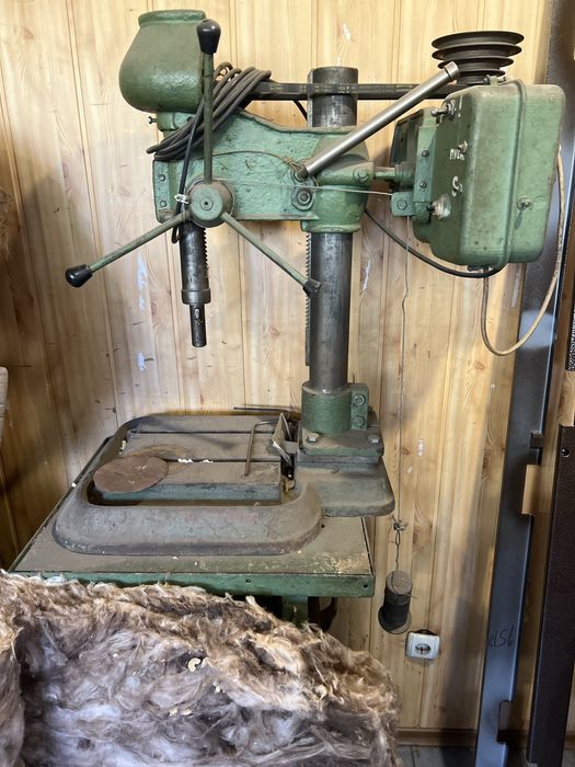 Продам сверлільний станок 380 v.