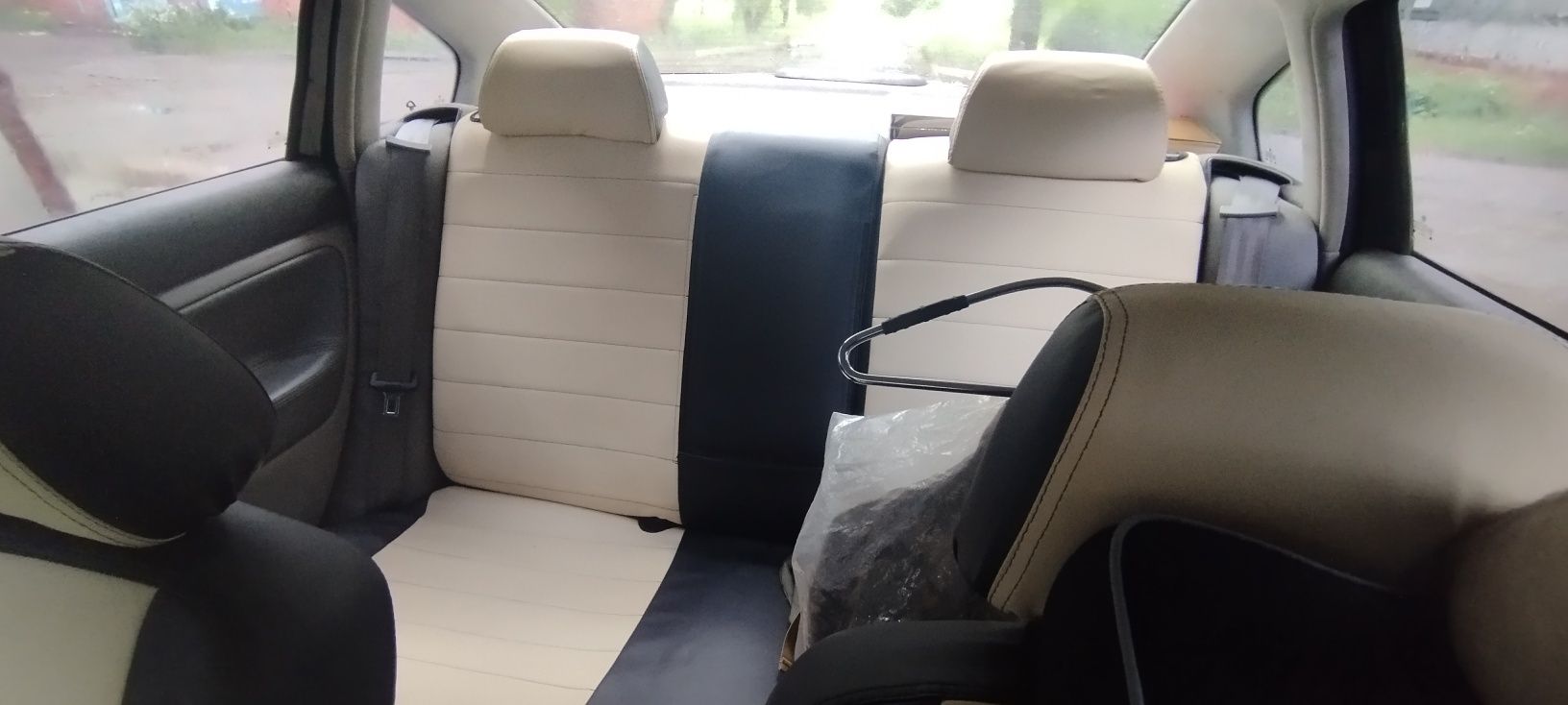 Правдам автомобіль у дуже гарному стані
