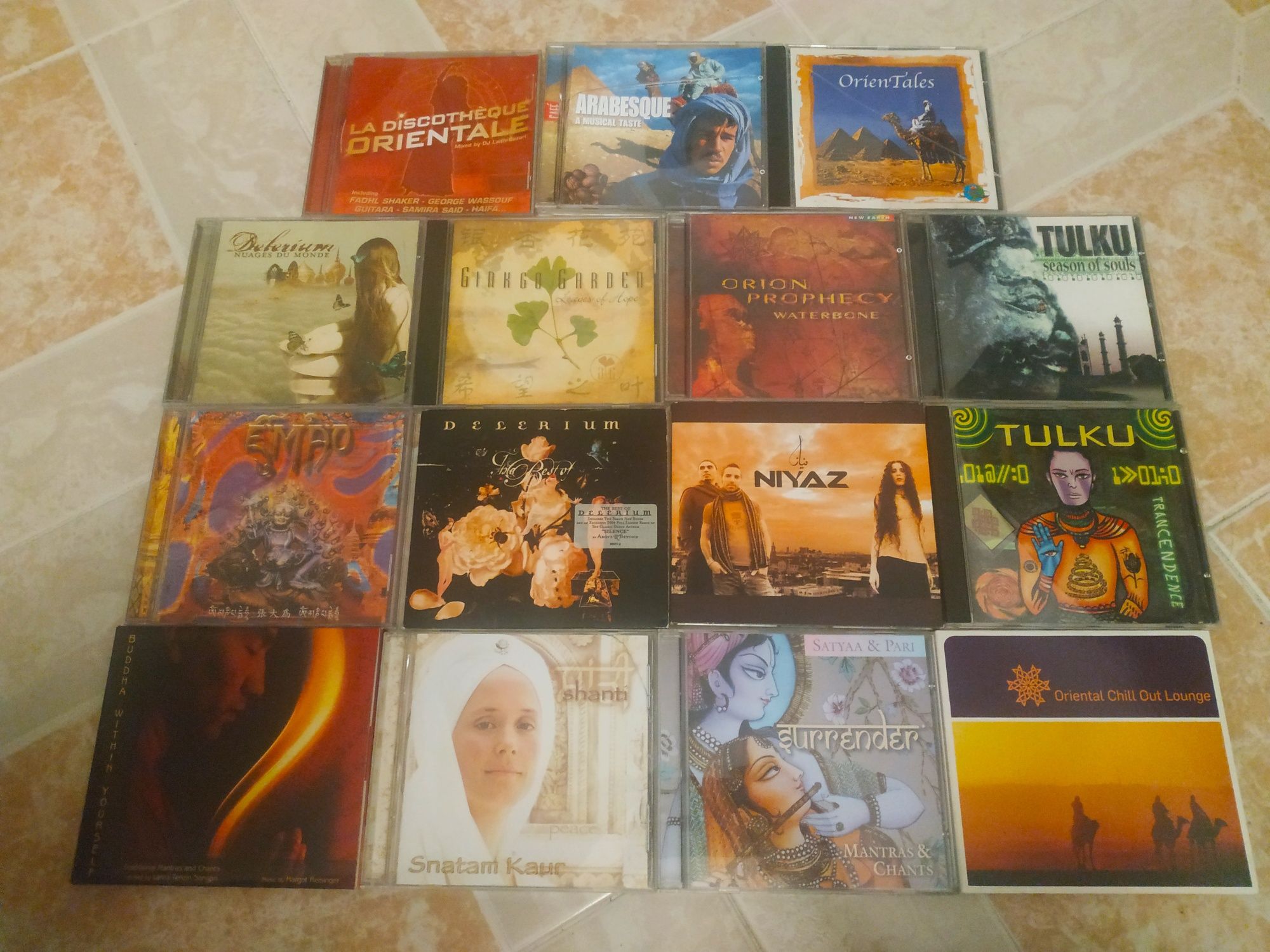 Vários CD Electrónica World New Age Oriental Africana Celta Yoga Reiki