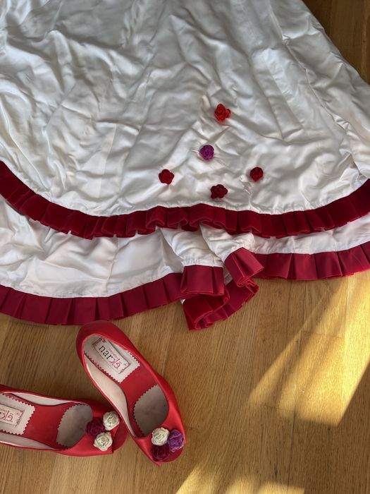 Vestido e sapatos Storytailors - coleção