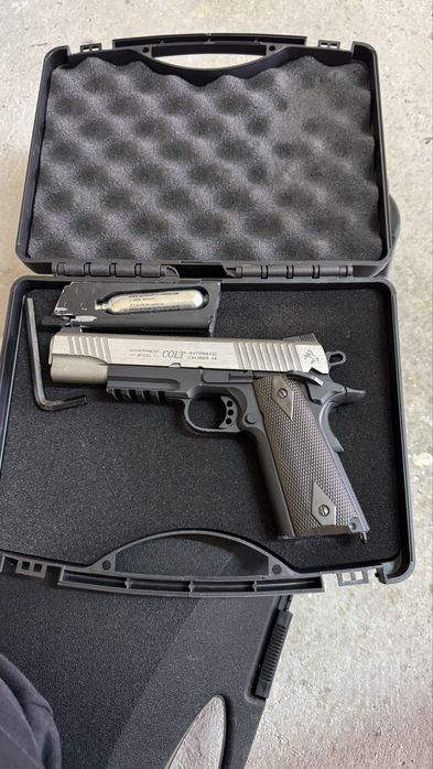 M4 e 1911 airsoft