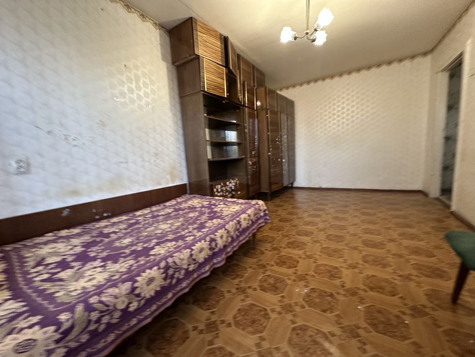 Продам 1-кв м. Бориспіль вул. Глибоцька  29 кв.м р-н 3 школи