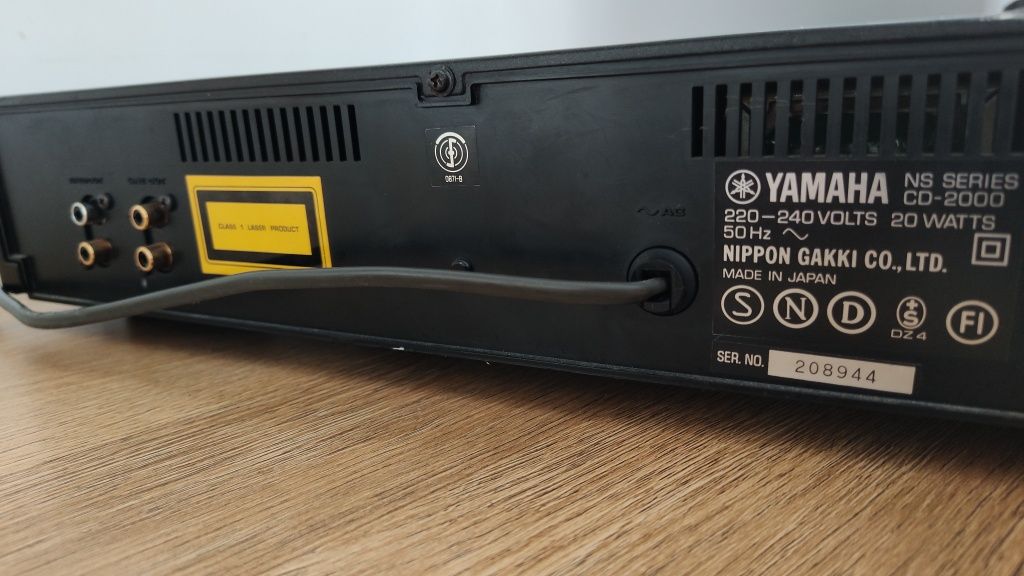 YAMAHA NS SERIES CD-2000 z pilotem Made in Japan